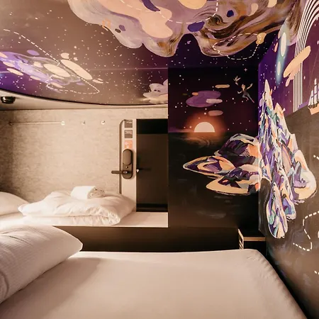 Kapselhotel Capsule - Old Town *
